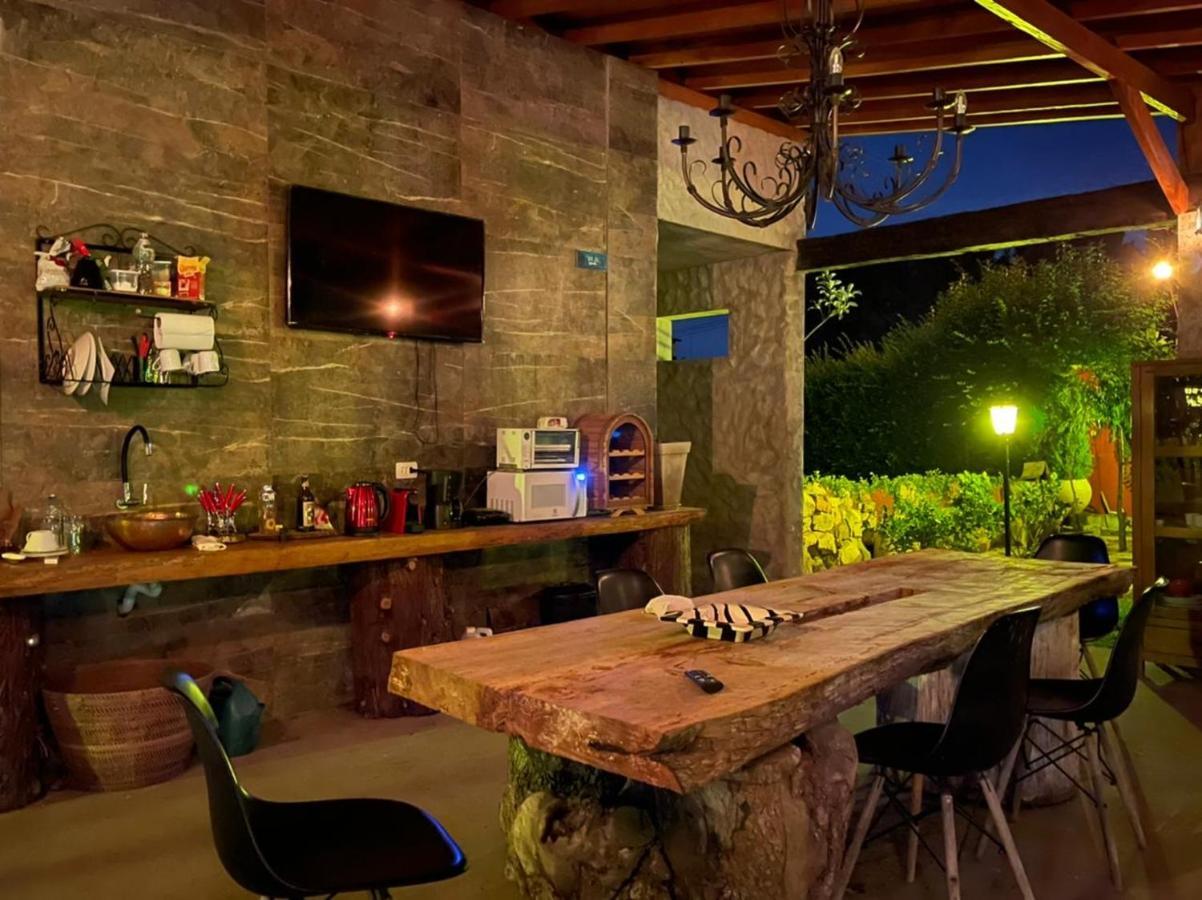 Campos House Hotel Campos do Jordao Exterior photo